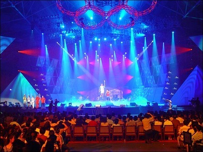 專業(yè)值得信賴--北京榮邦舞臺設備租賃公司_