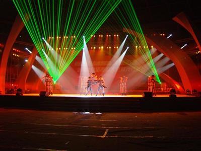 北京平谷會議燈光音響租賃平谷年會舞臺背景板設備出租